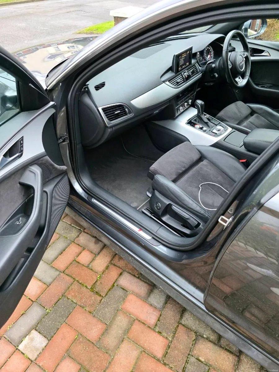 Audi A6 2015 - Image 4