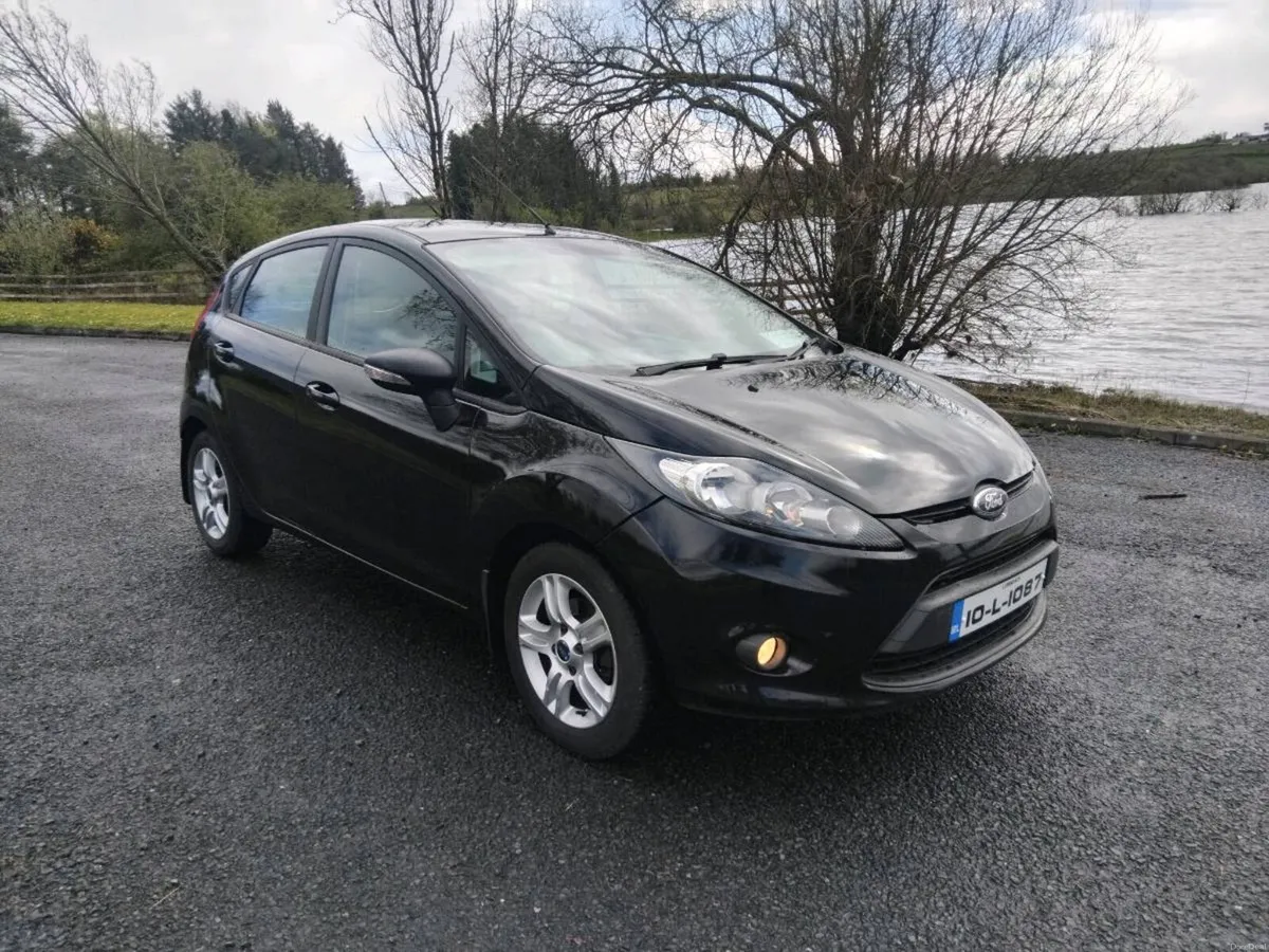 🚗🚗Ford Fiesta Low Kms🚗🚗 - Image 1