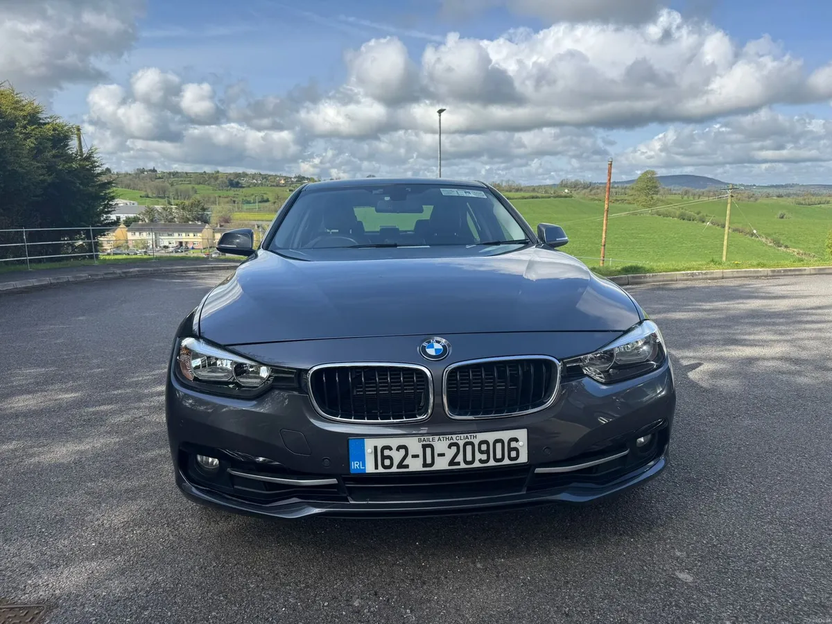 BMW 330 New NCT 05/2028 I accept any verification. - Image 1
