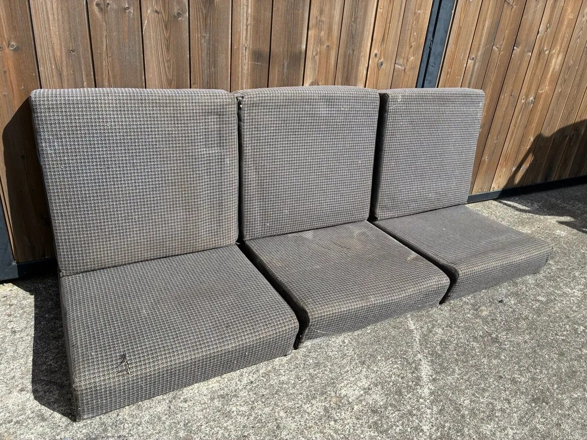 Defender seats - Image 1