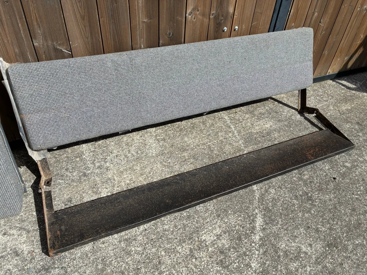 Defender seats - Image 3