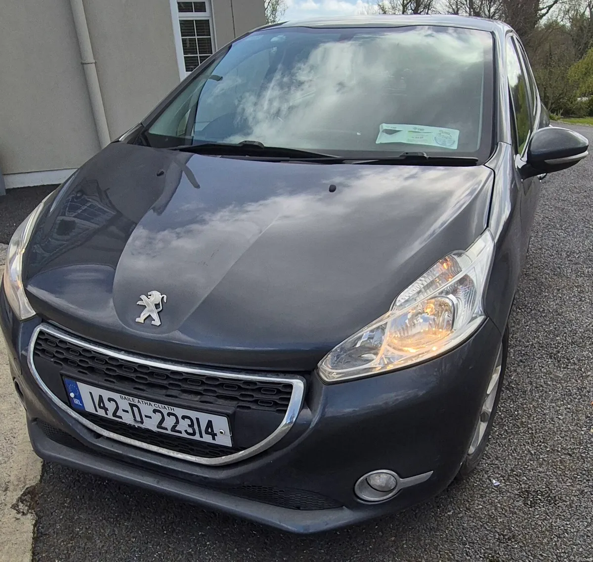 Peugeot 208 - Image 2