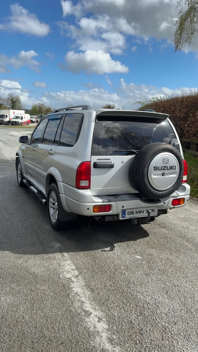 05 Suzuki Vitara XL-7 - Image 2