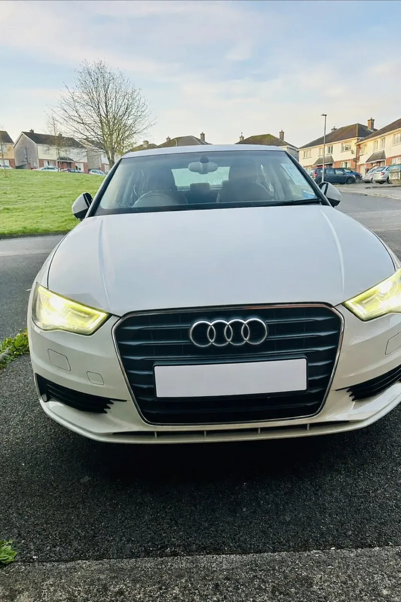 Audi A3 Stronic (€14,899) - Image 1