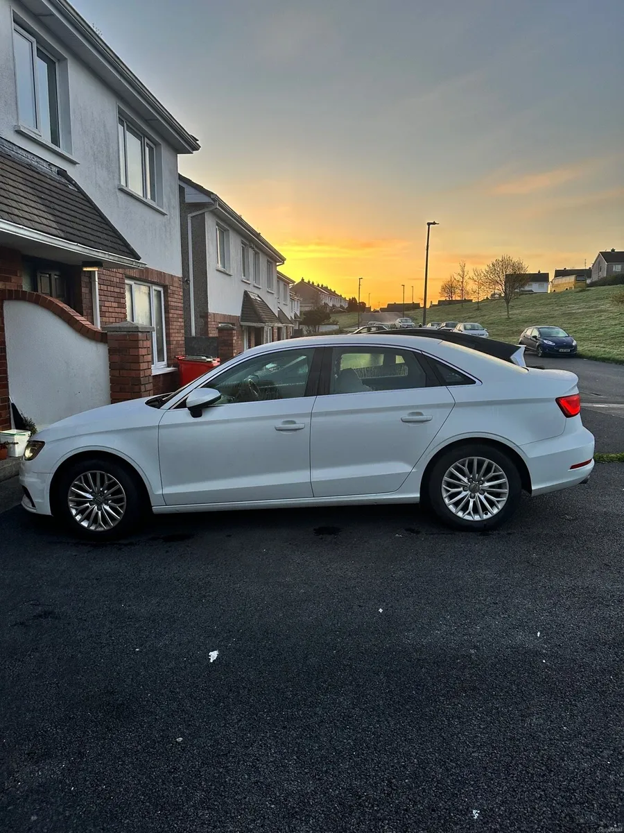 Audi A3 Stronic (€14,899) - Image 3