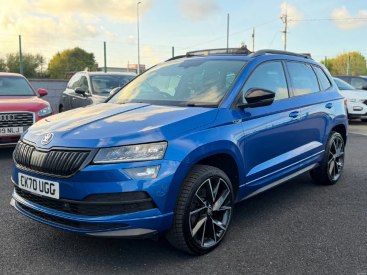 Skoda Karoq SPORTLINE TSI *PANORAMIC SUNROOF* - Image 3