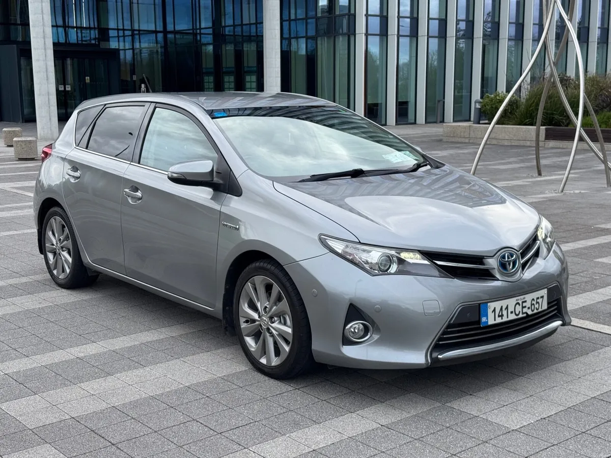 2014 Toyota Auris 1.8 Hybrid Automatic ✅LOW MILES - Image 1