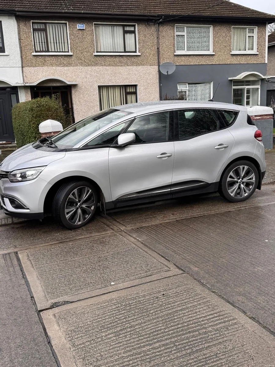 Renault Scenic 2017 - Image 4
