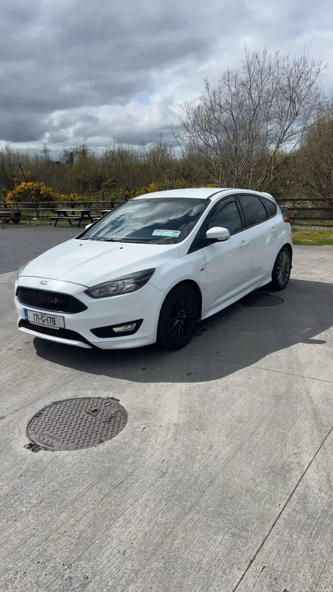 Ford Focus ST-Line 1.5TD 120PS - Image 3