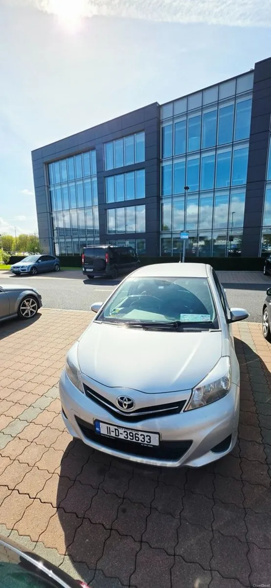 Toyota Yaris 2011 - Image 1