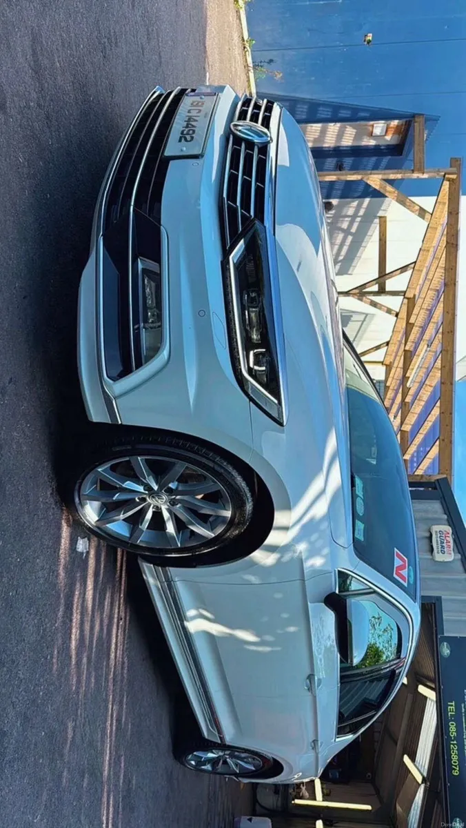 Volkswagen Passat Rline - Image 2