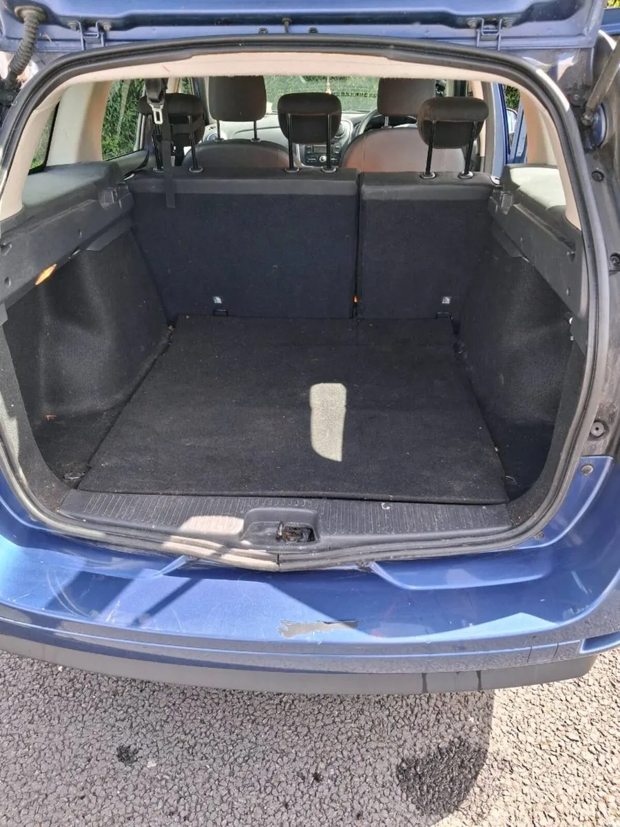 2014 Dacia Logan MCV - Image 2