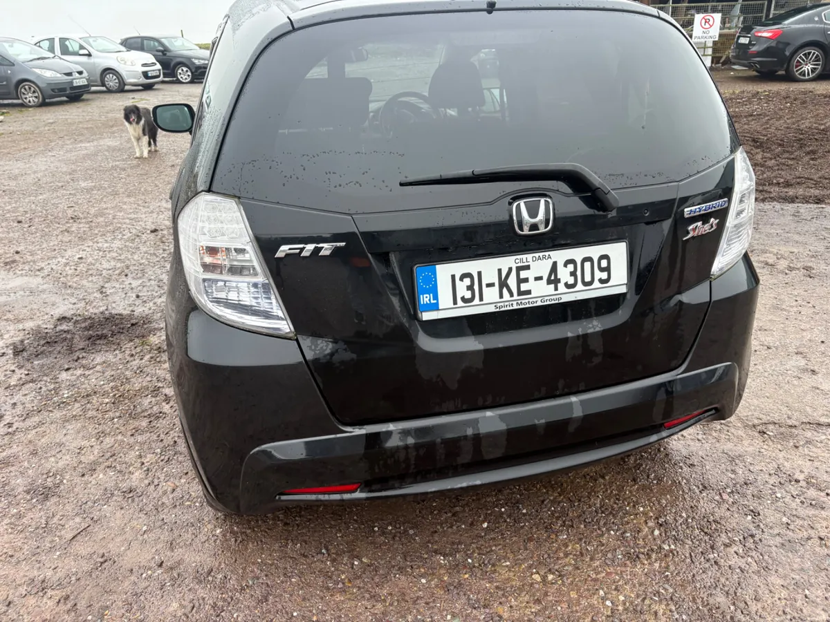 Honda Fit 2013 Automatic - Image 3