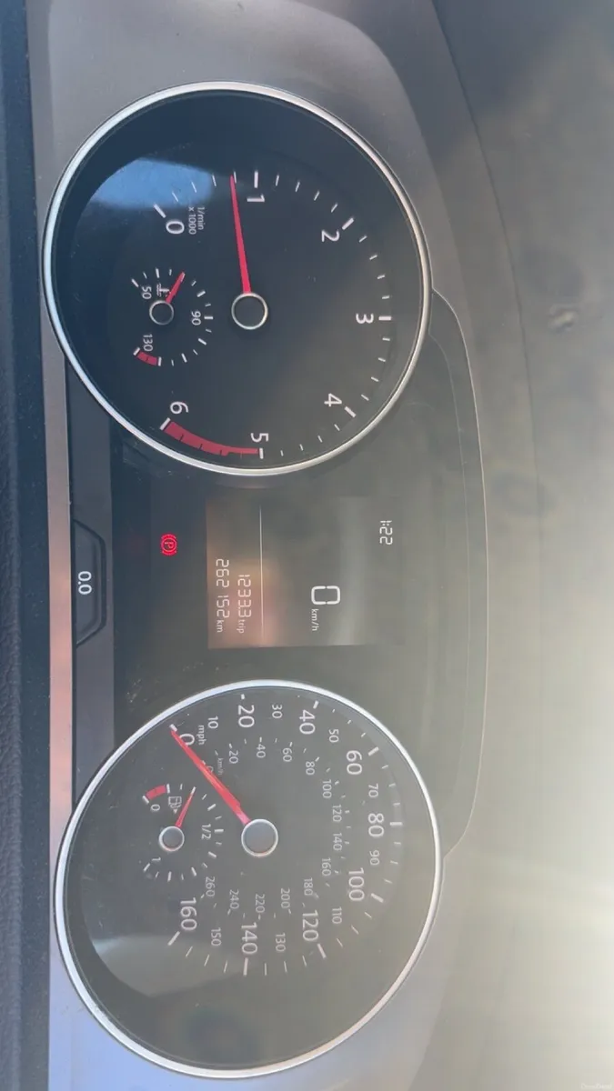 Volkswagen Golf 2015 - Image 1