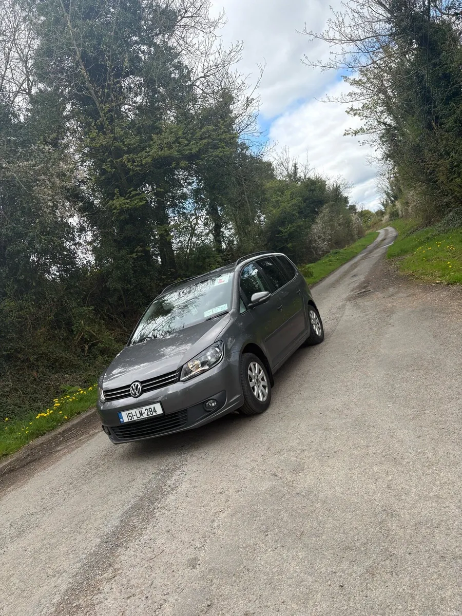 Volkswagen Touran - Image 1