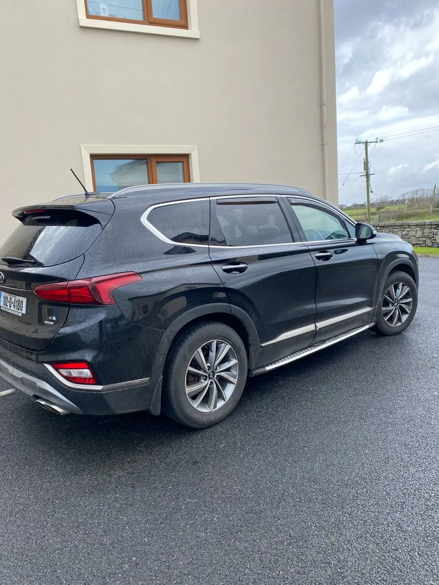 Hyundai Santafea - Image 4