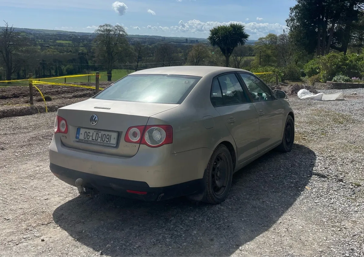 Volkswagen Jetta - Image 4