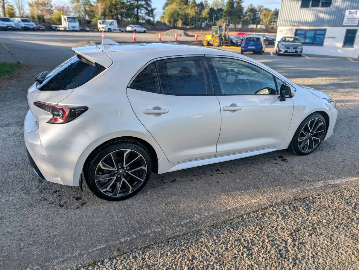 Corolla ZR Hybrid - Image 2