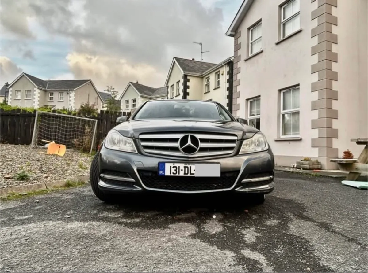 Mercedes Benz C220 auto - Image 2