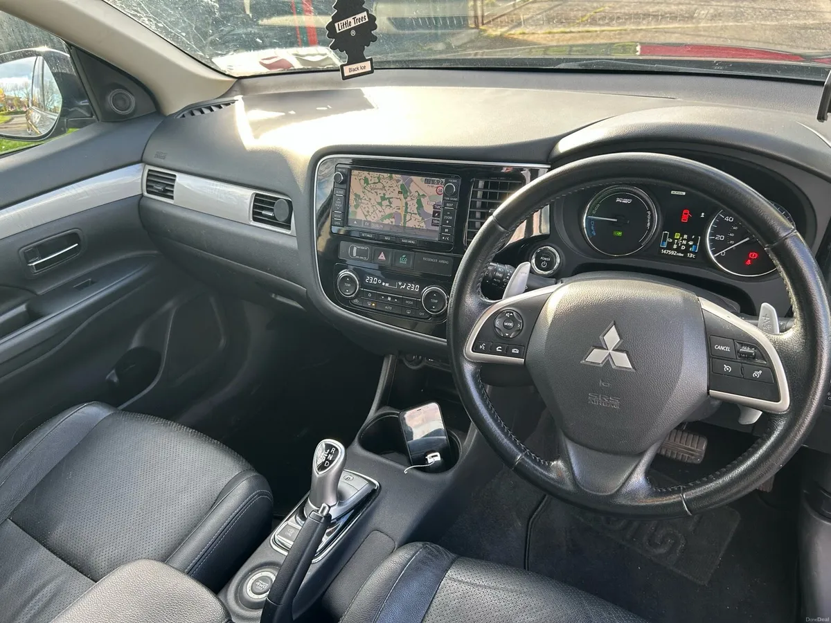 🔥 Mitsubishi Outlander PHEV 2.0 Hybrid 2015 🔥 - Image 4
