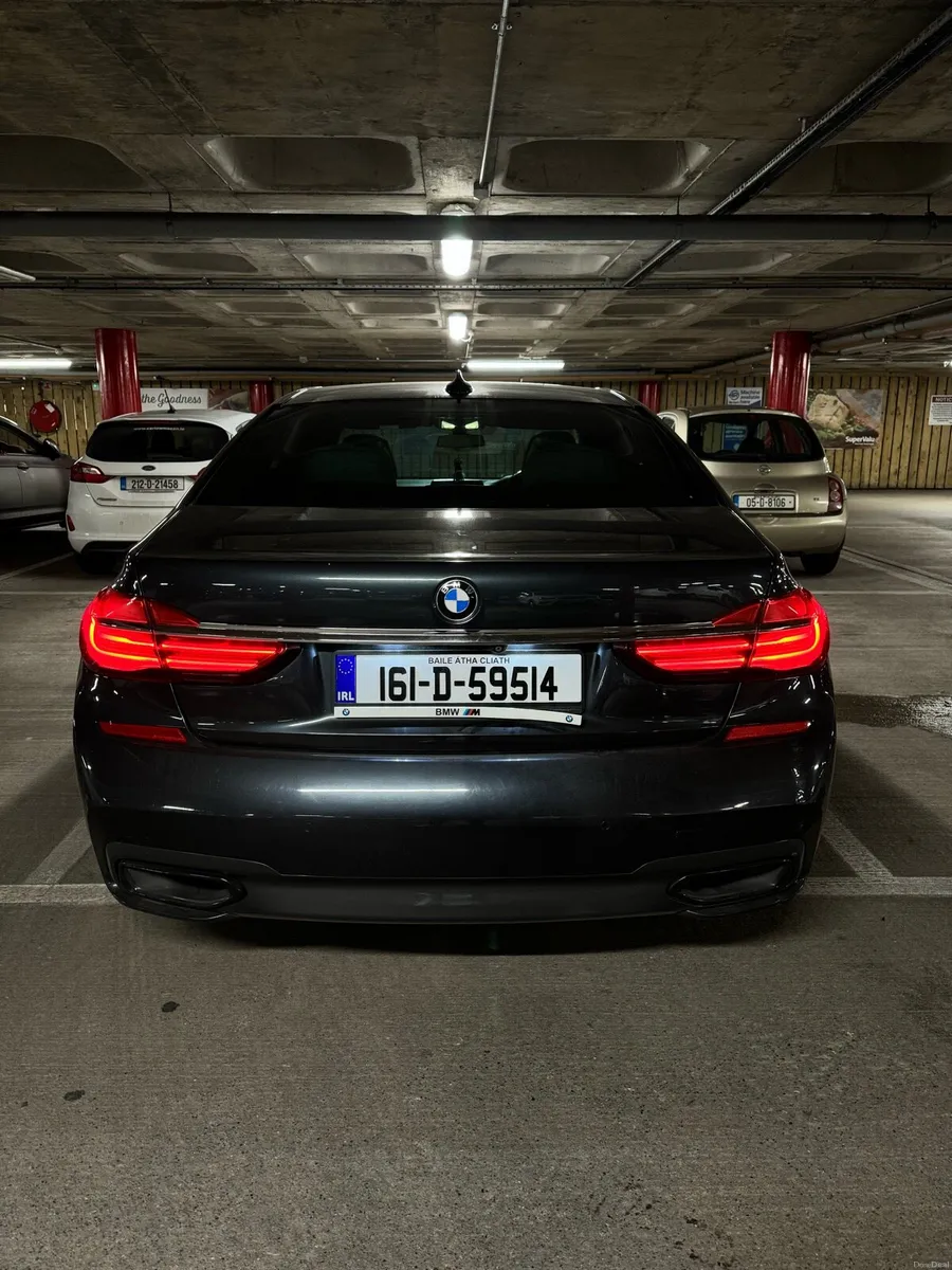 BMW 7 SERIES M SPORT *SUNROOF* - Image 4