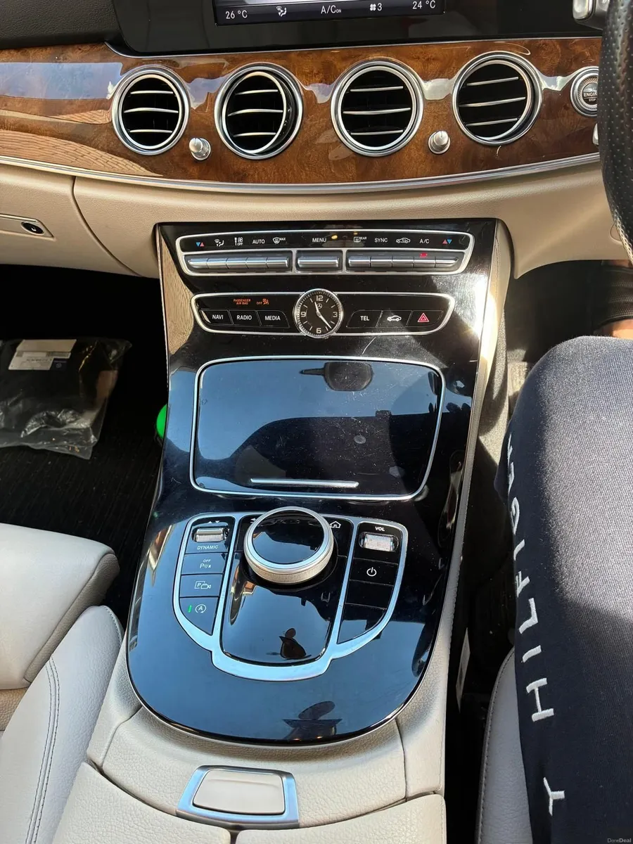 Mercedes-Benz E-Class 2017 - Image 5