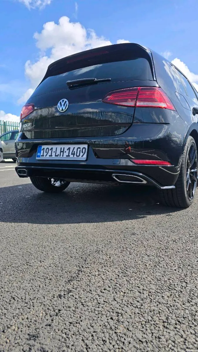 Golf R-Line 2019 1.6 diesel Manual - Image 1
