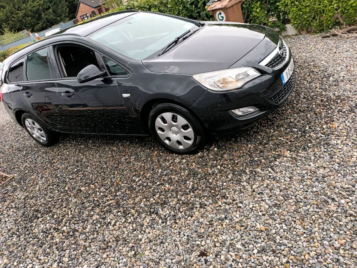 2011 opel astra Estate 1,7 diesel Nct9/26 Tax 7/26 - Image 2