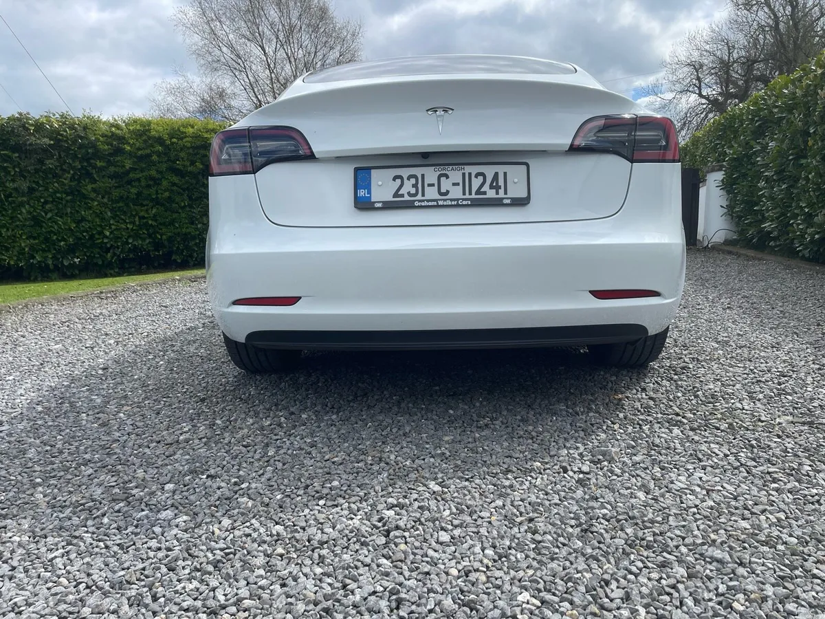 Tesla model 3 RWD - Image 4