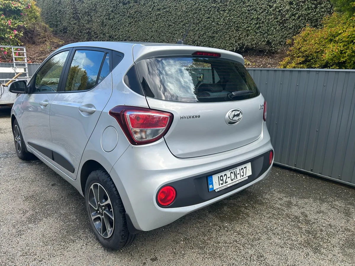 Hyundai I10 Deluxe 5dr Auto. Very low mileage. - Image 2