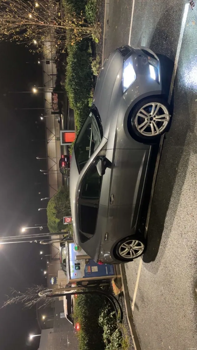 SEAT Leon 2014 - Image 1