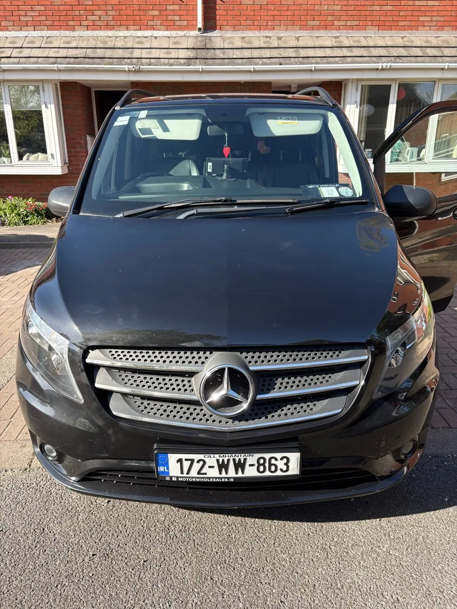 Mercedes Vito 9 seater Minivan - Image 3