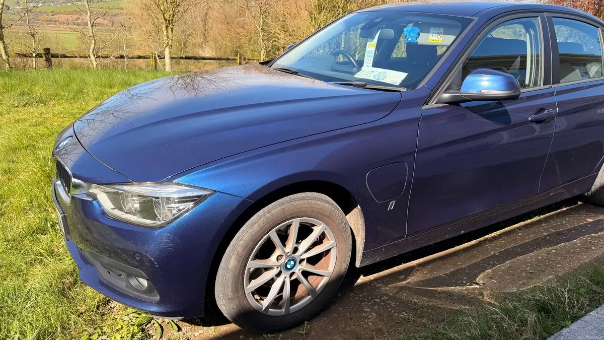 BMW 3-Series 2017 - Image 3