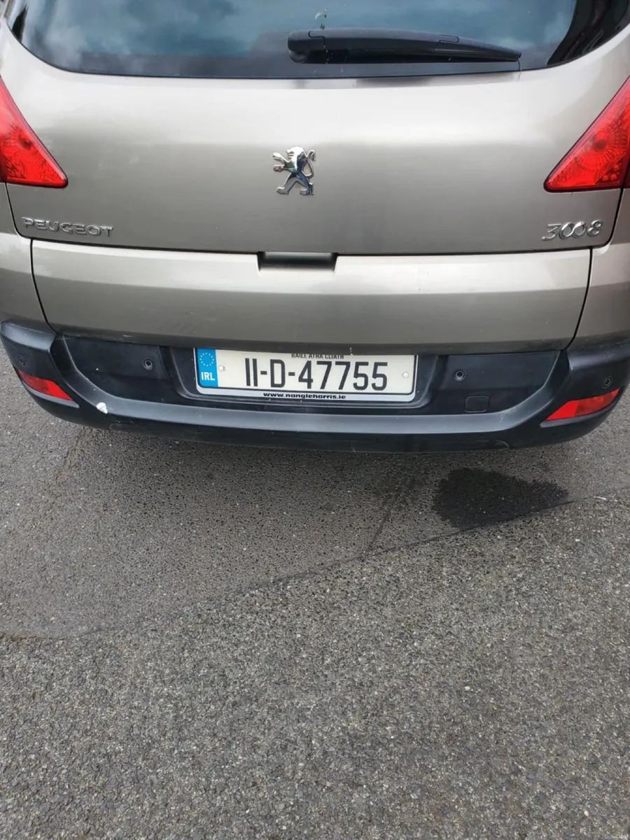 2011 Peugeot 3008 Sport Automatic 1.6 HDi 112bhp - Image 2