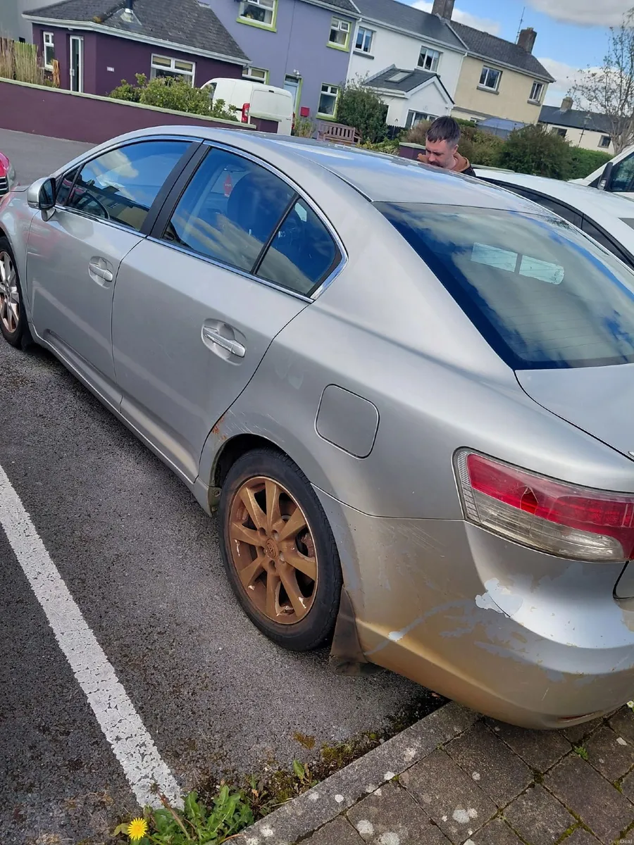 Toyota Avensis 2009 - Image 4