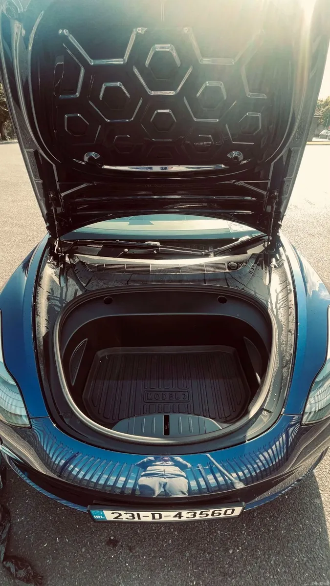 2023 Tesla Model 3 RWD Deep Blue EAP 19" - Image 6