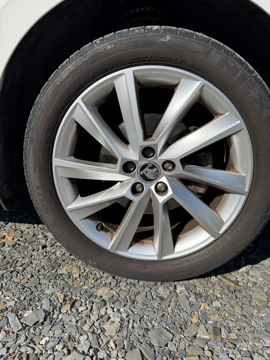 212 Skoda Scala STYLE 1.0 TSI - Image 4