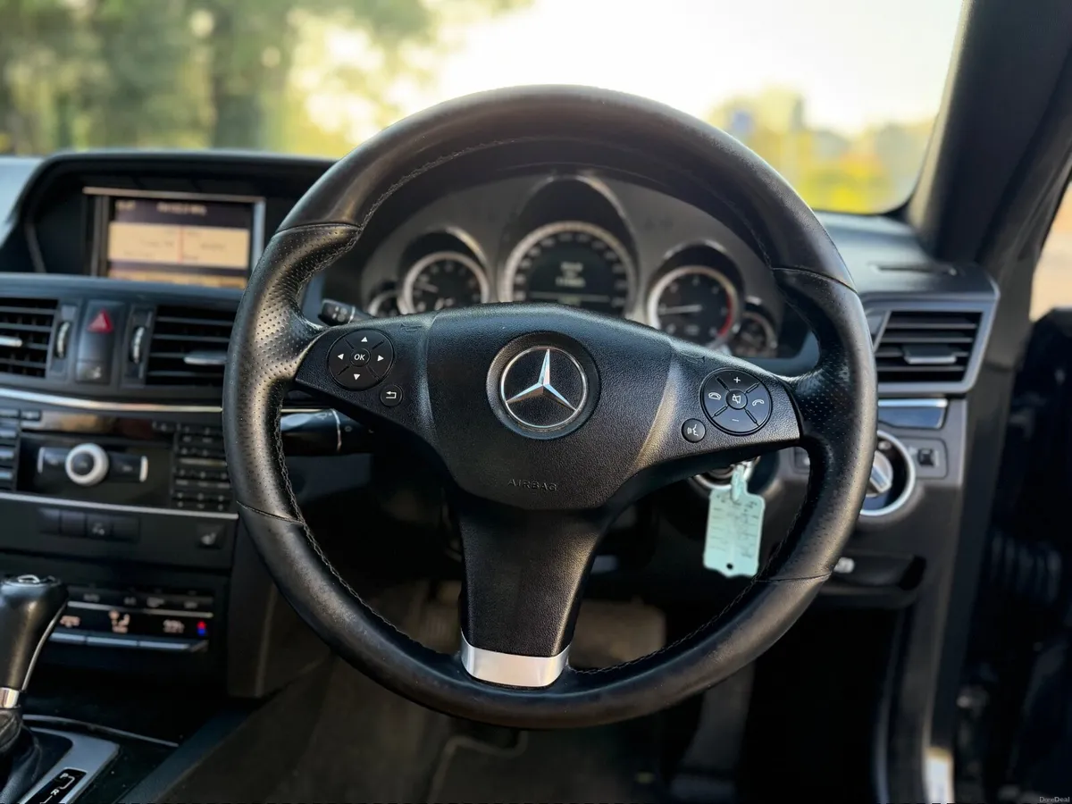 2011 Mercedes-Benz E-Class Coupe - Image 3