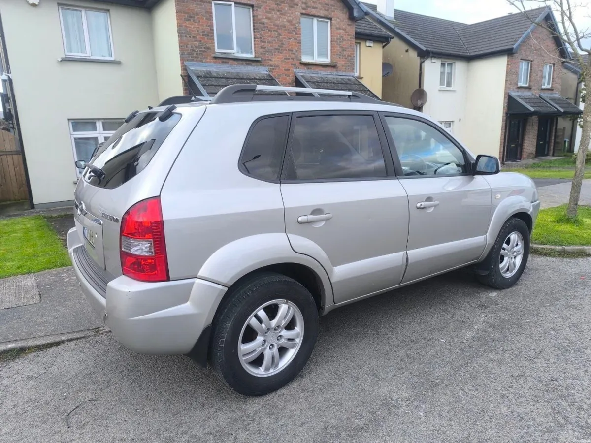 Hyundai Tucson 2008 - Image 2