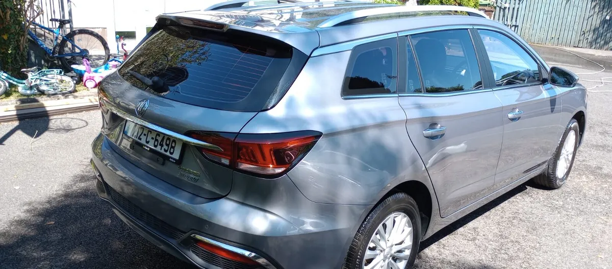 MG5 EV Exclusiv Great Condition – 2 years warranty - Image 4