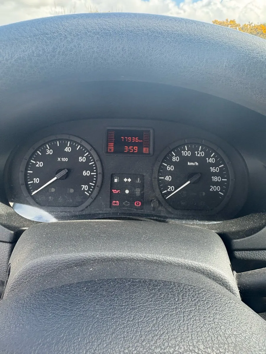 Dacia Logan- German Reg- 2009 - Image 3