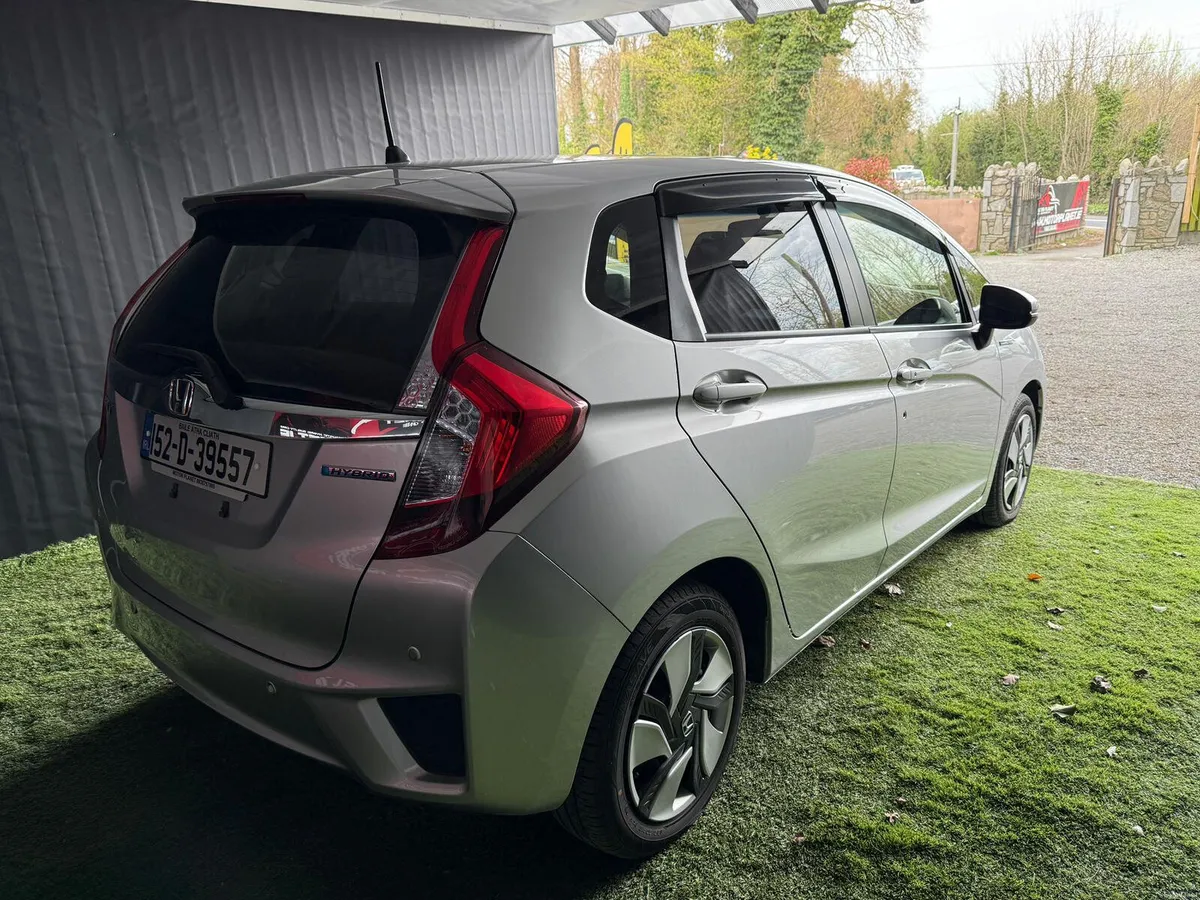2015 Honda Fit/ Jazz  Automatic - Image 5