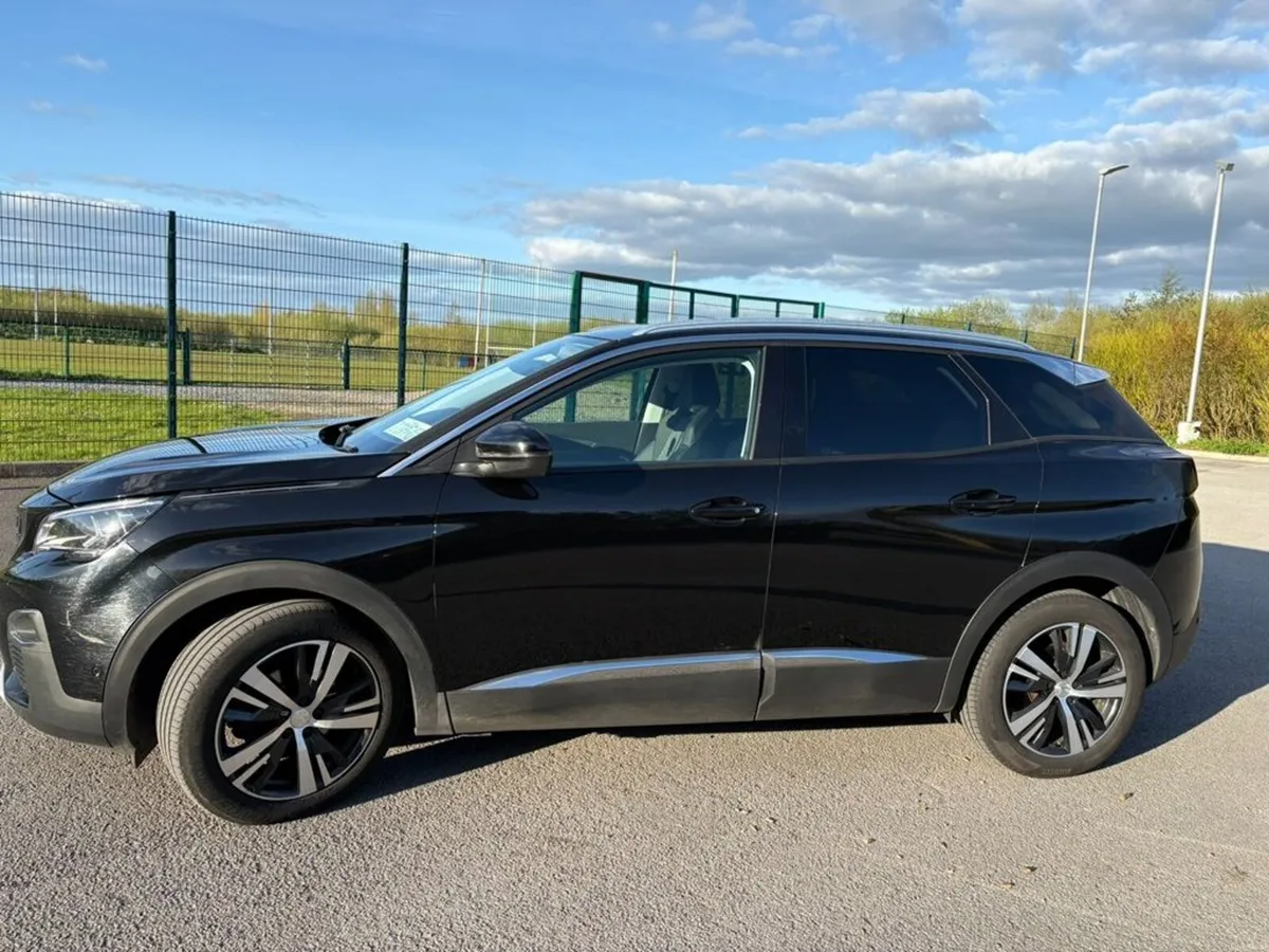 Peugeot 3008 2019 1.5HDI Allure - Image 2