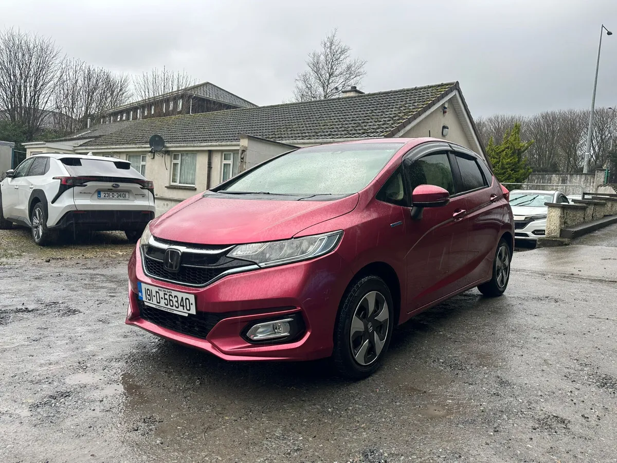 HONDA FIT 2019 28K MILES LEATHER CRUISE CONTROL - Image 3