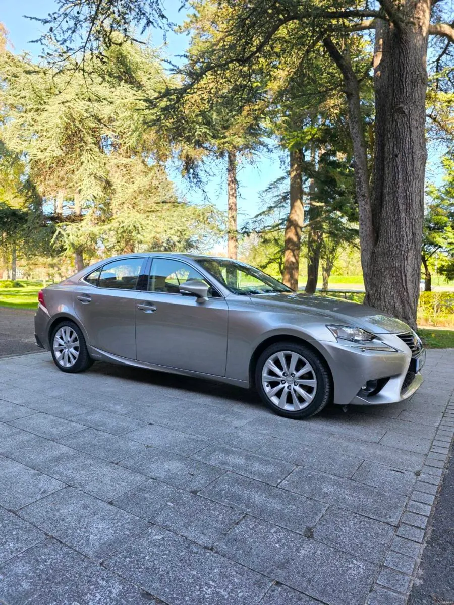 Lexus is300h New NCT - Image 2