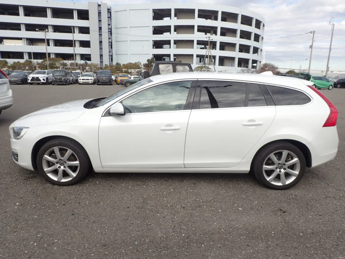 Volvo V60 2.0 - Image 2