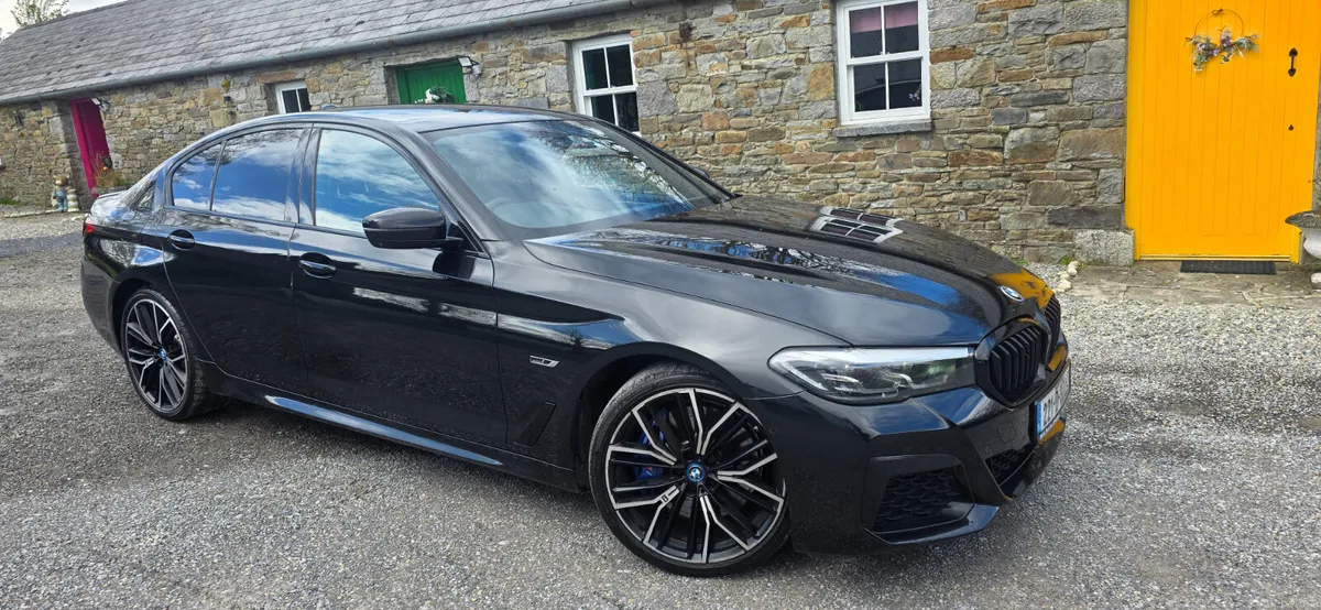 221 BMW 545E XDRIVE M SPORT - Image 1