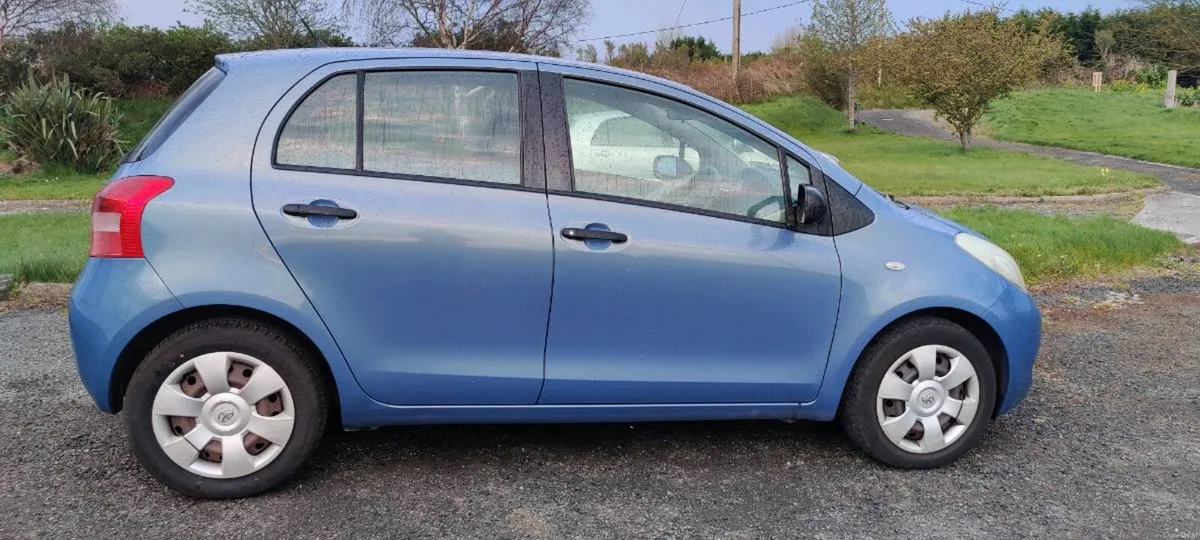 Toyota Yaris - Image 4