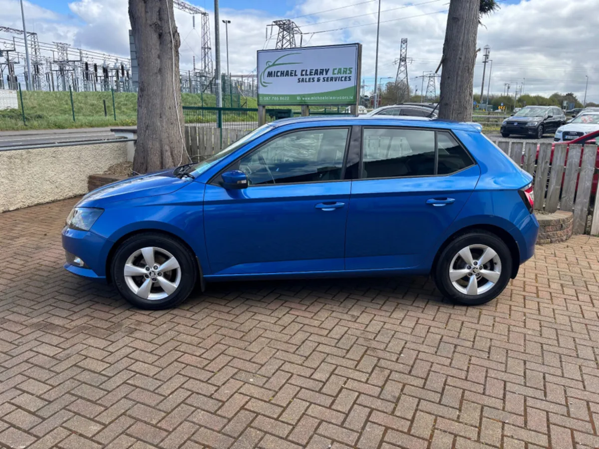 Skoda Fabia AMBITION 1.4 TDI 90HP 4DR - Image 2