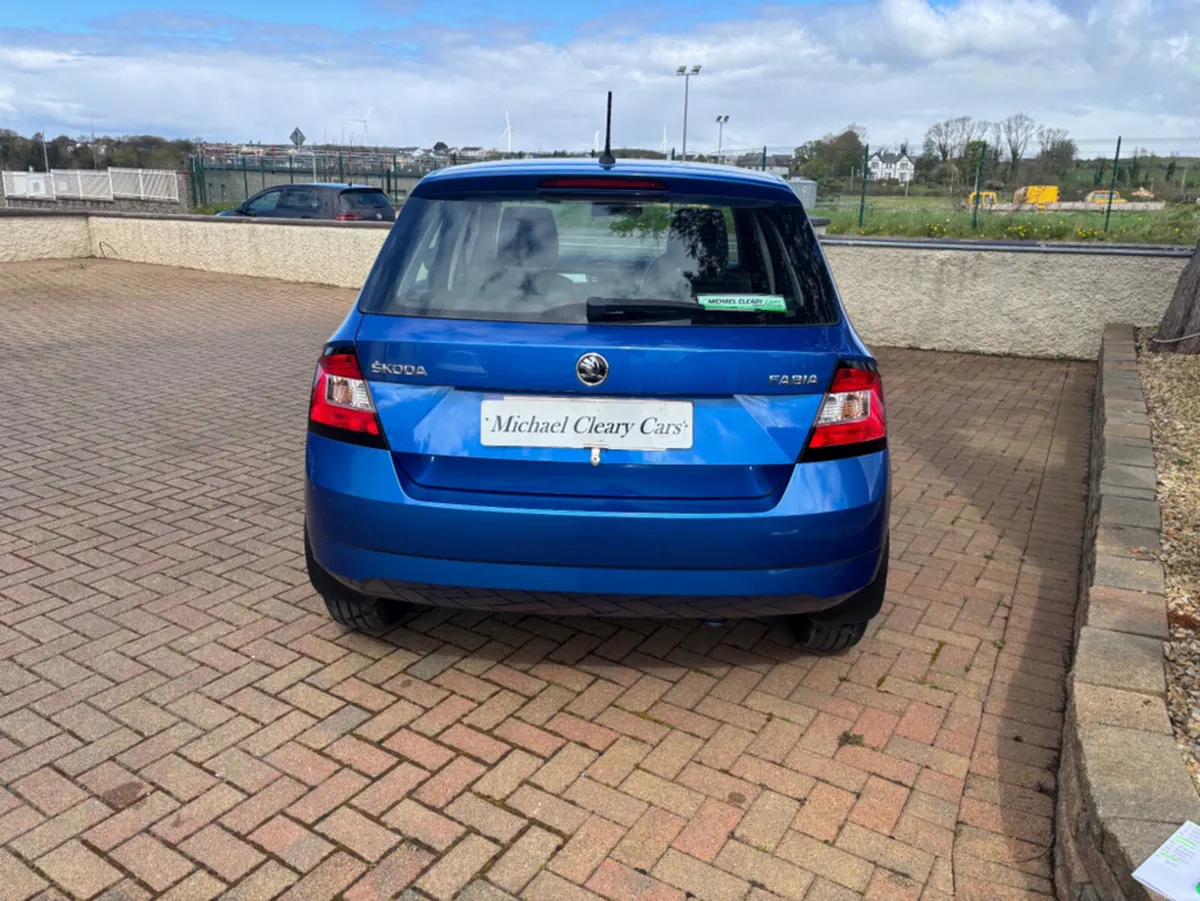 Skoda Fabia AMBITION 1.4 TDI 90HP 4DR - Image 4